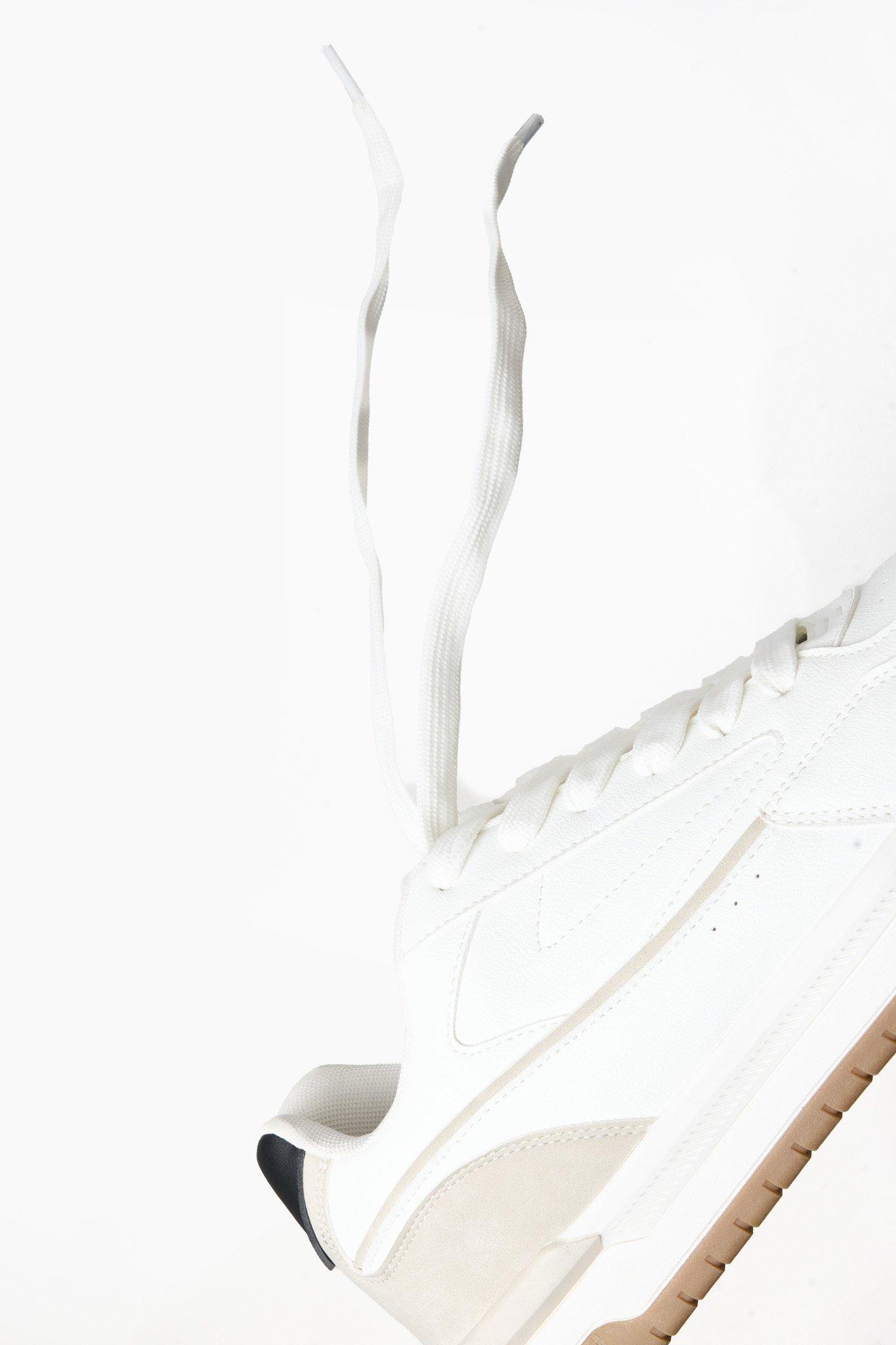 Sneaker