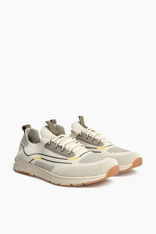 Trainer