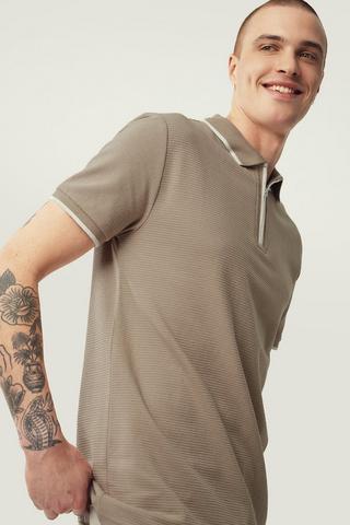 Textured Golfer