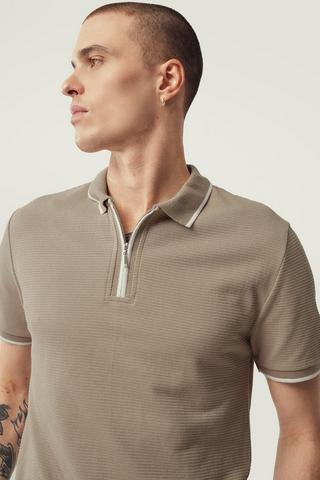 Textured Golfer