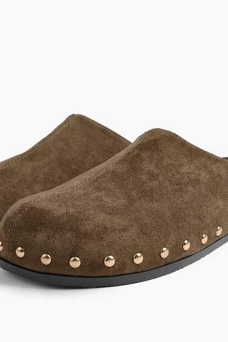 Stud Clog