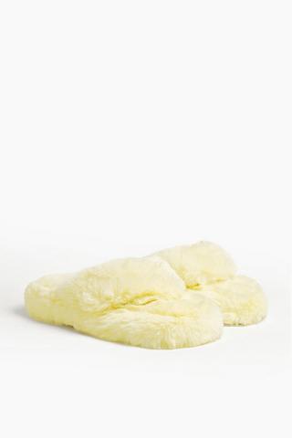 Thong Fluffy Slipper