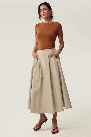 Full Skirt