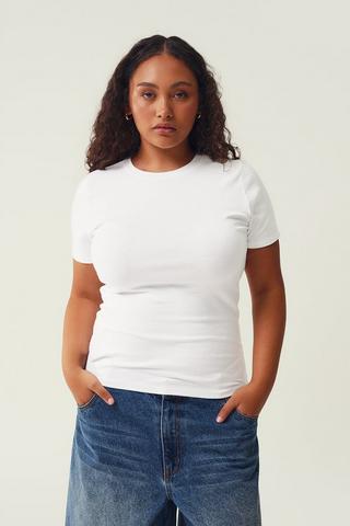 Ribbed Fitted T-shirt