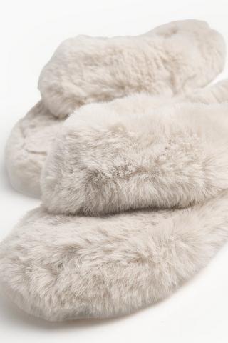 Thong Fluffy Slipper