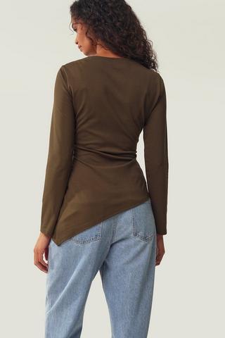 Asymmetrical Fitted Top
