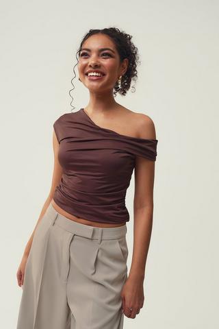 Asymmetrical Skintight Top