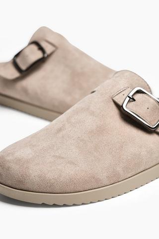 Clogs