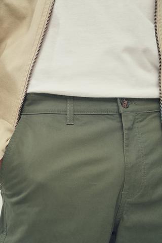 Slim Stretch Chinos