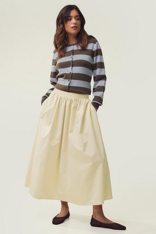 Full Skirt
