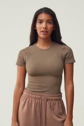 Seamless Fitted T-shirt