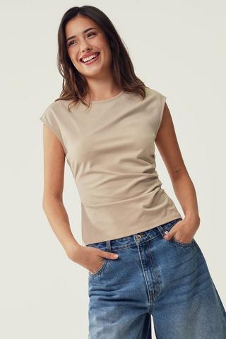 Fitted Top