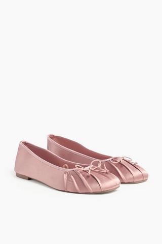 Satin Pump