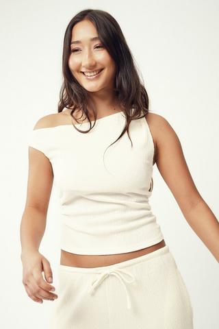 Asymmetrical Fitted Top