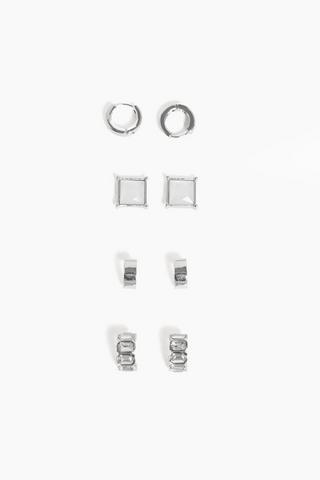 Earing Pack