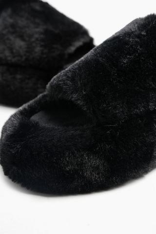Fluffy Slipper