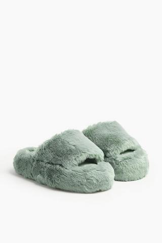 Fluffy Slipper