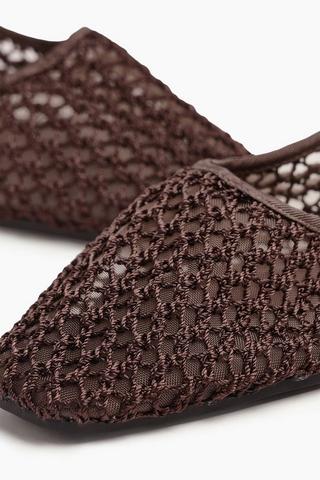 Slingback Crochet Pump