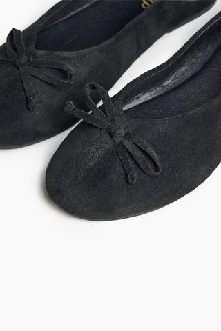 Suede Pump