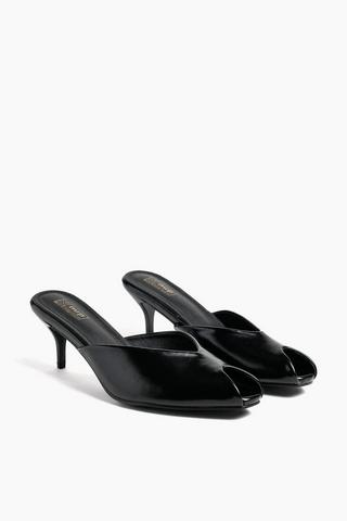 Kitten Heel