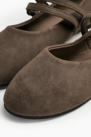 Suede Pump