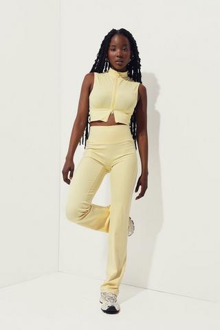 Active Flare Leggings