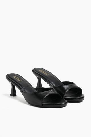 Kitten Heel