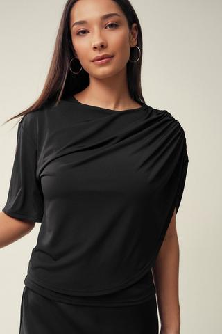 Asymmetrical Fitted Top