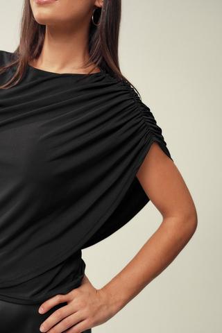 Asymmetrical Fitted Top