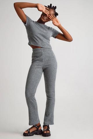 Ribbed Flare Leggings