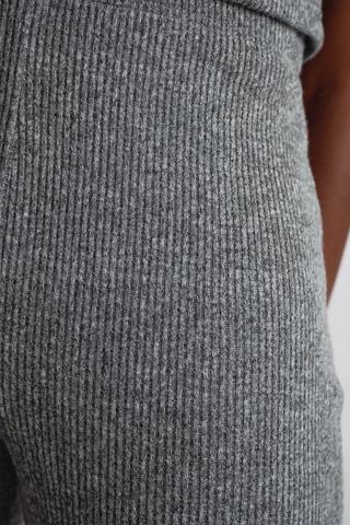 Ribbed Flare Leggings