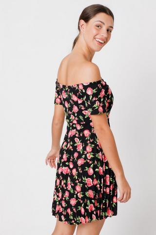 Floral off the store shoulder skater dress