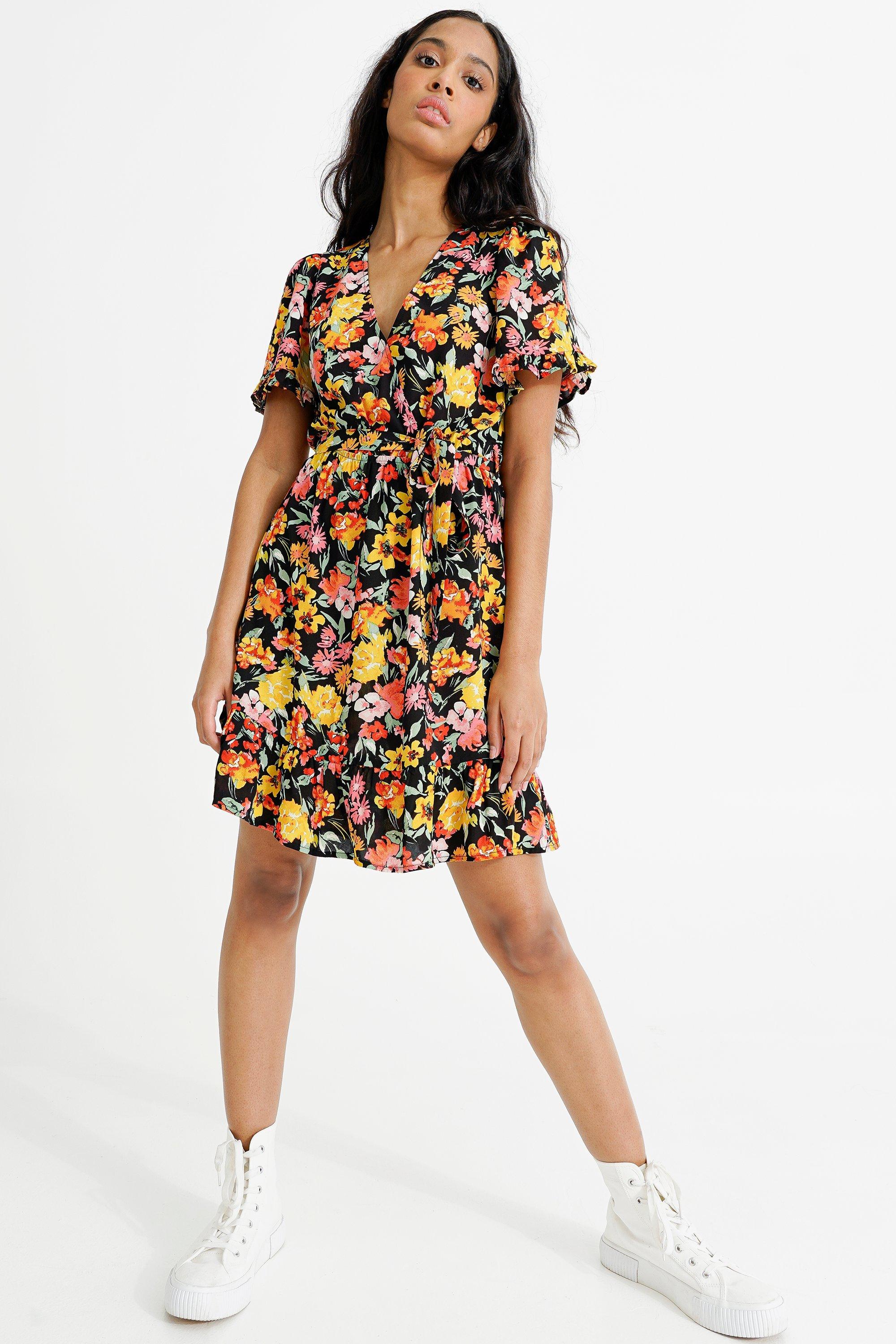 Floral dresses at mr hot sale price