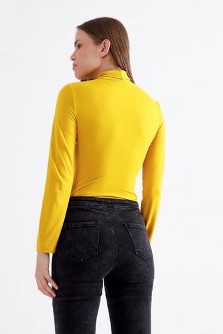 Fitted Polo Neck