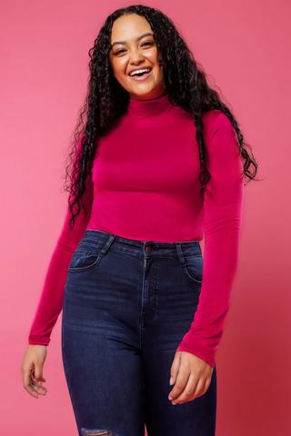 Fitted Turtle Neck