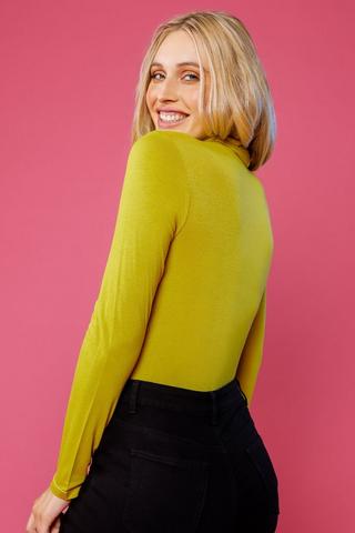 Fitted Polo Neck