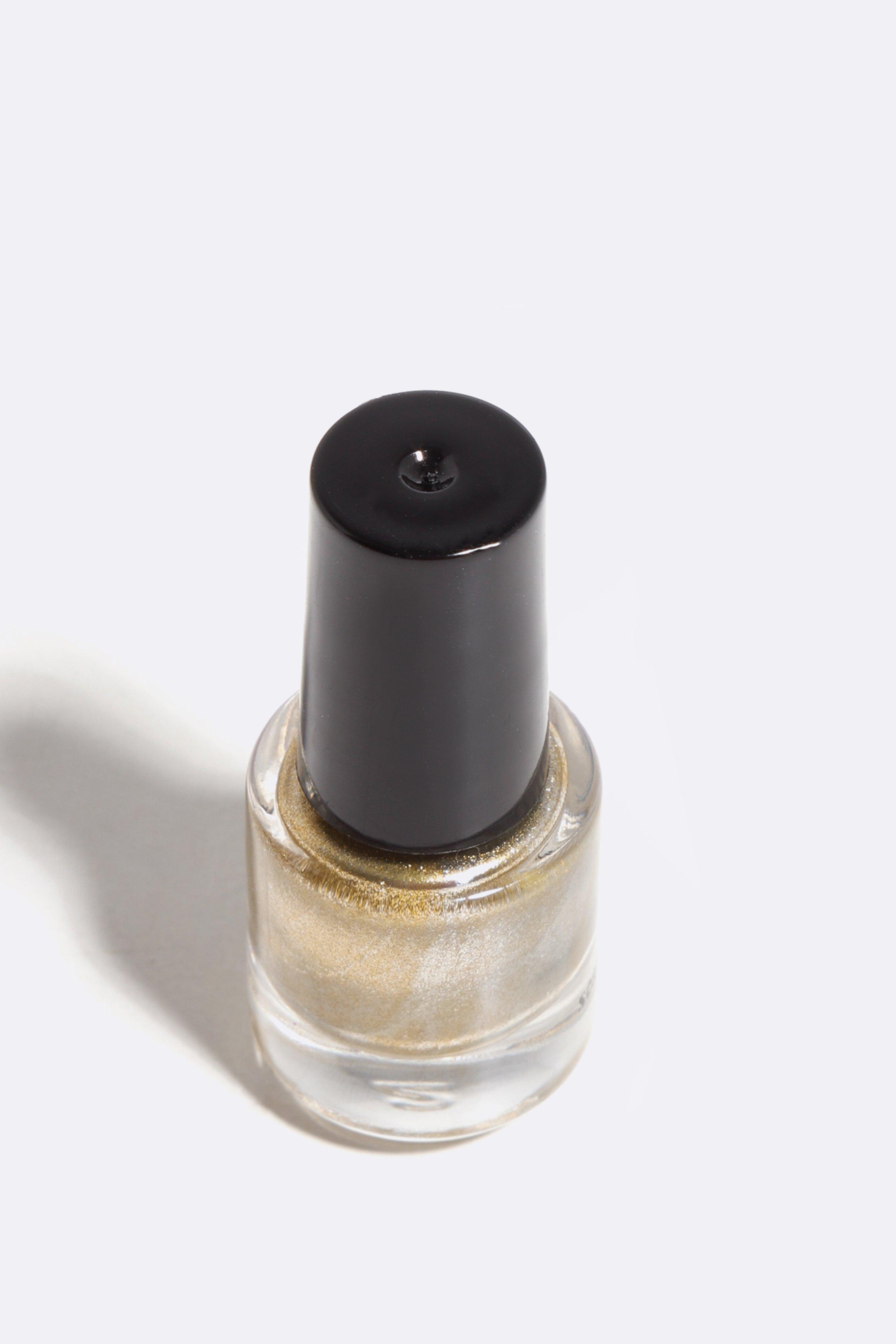 Nail Polish Gold Glitter