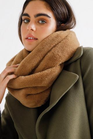 Fluffy Snood