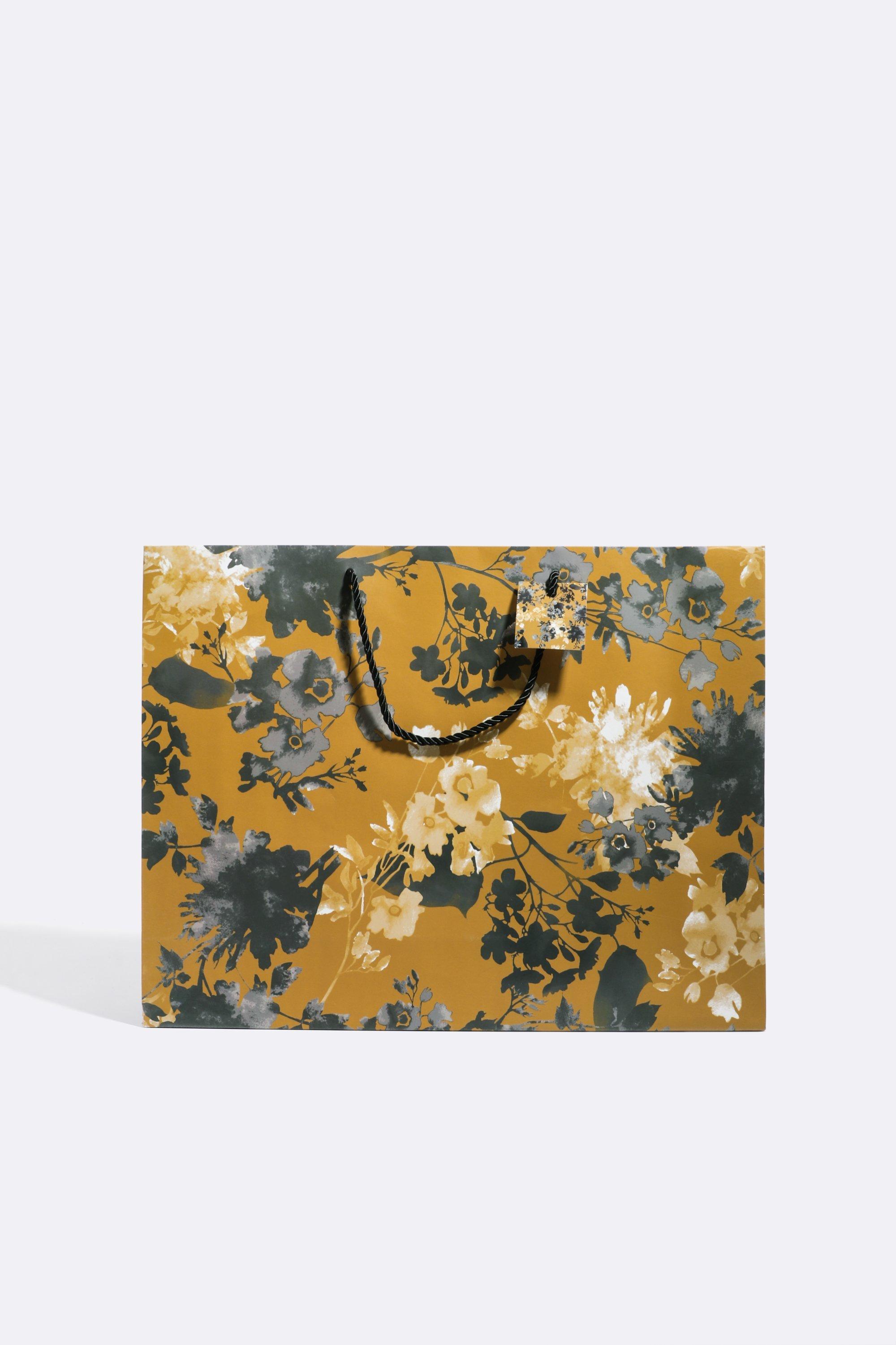 Retail Flower Paper Motif Lv