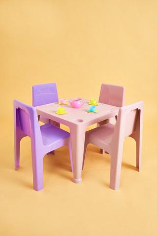 Kiddies Activity Table