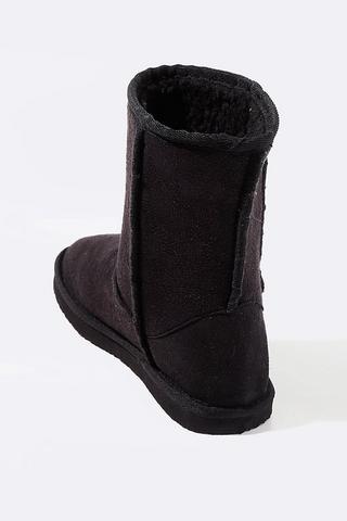 Fluffy Boot