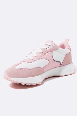 Retro Trainer
