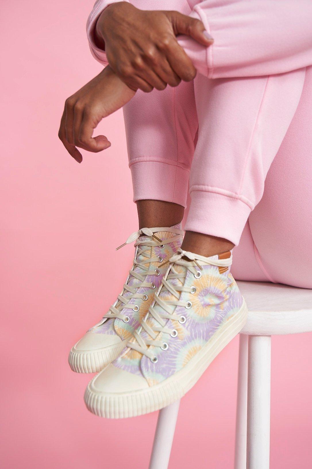 nike high top tie dye