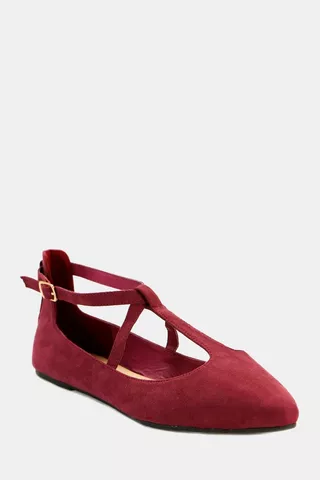 Pointed Mary Jane Pump