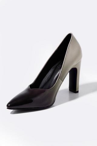Court Heel