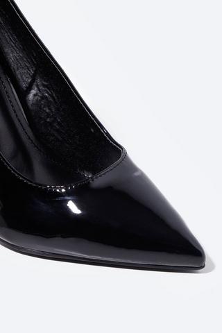 Pointy Block Heel
