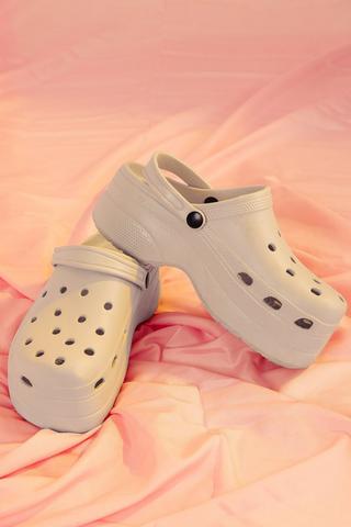 Platform Moulded Sliders