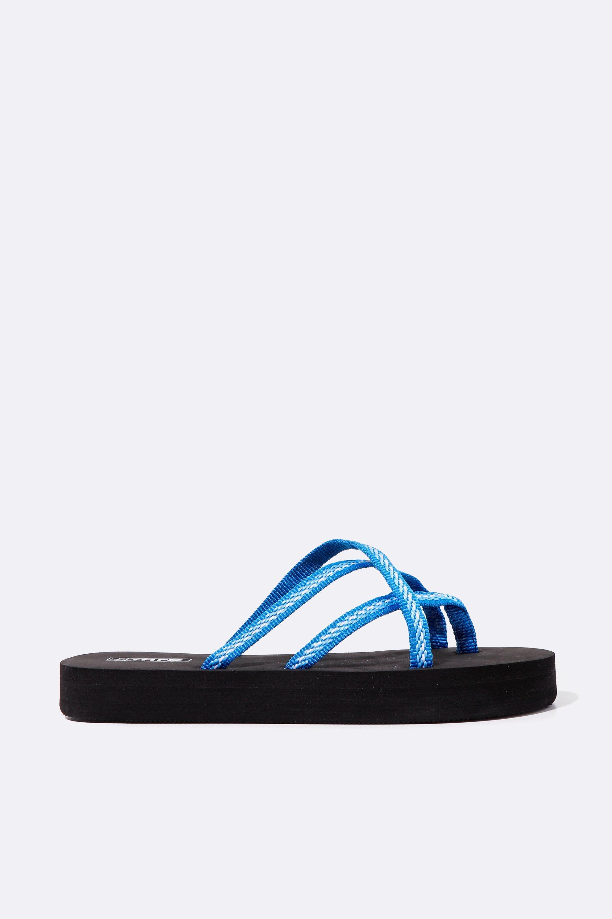 Strappy Flatform Sandal