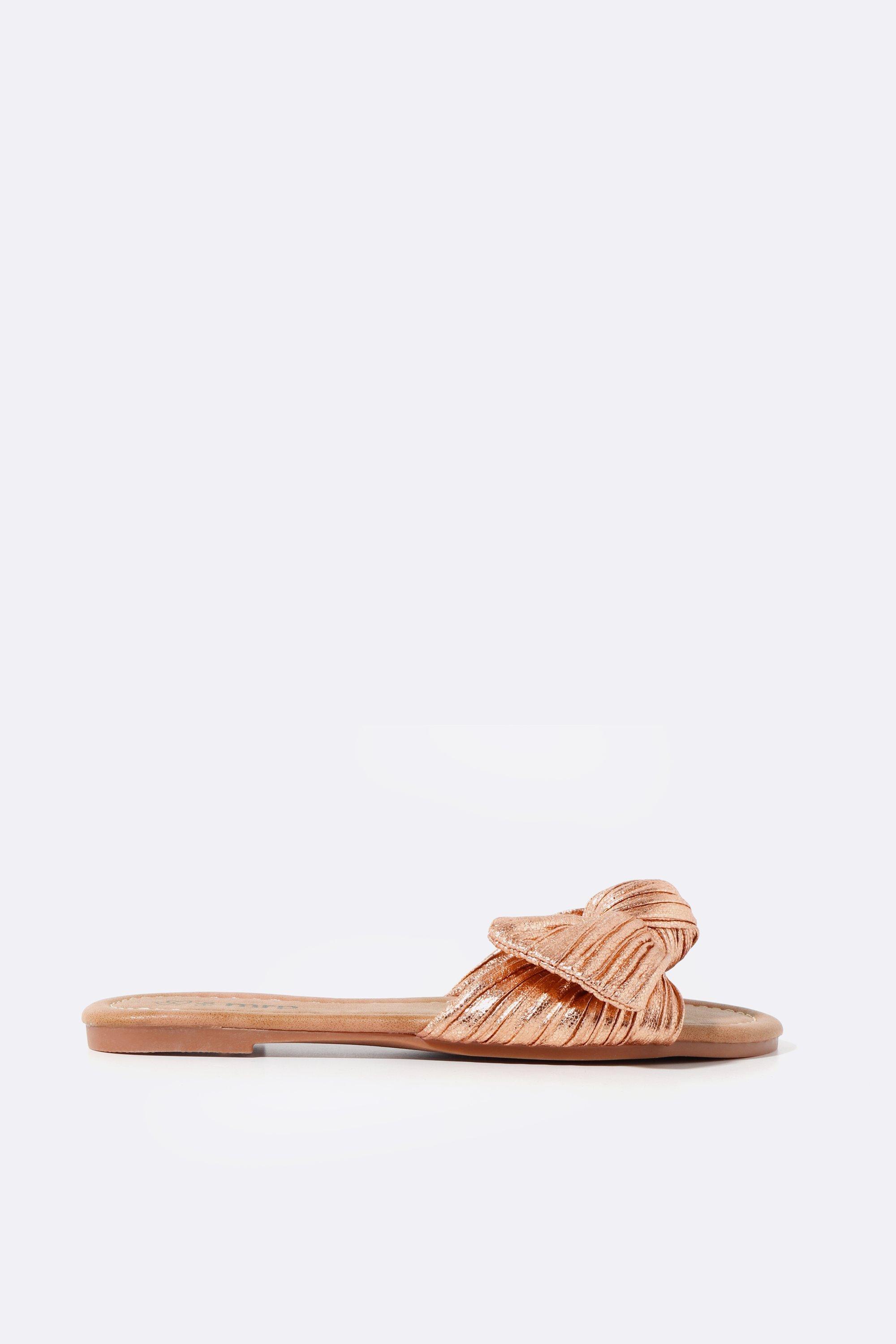 slip on mule trainers