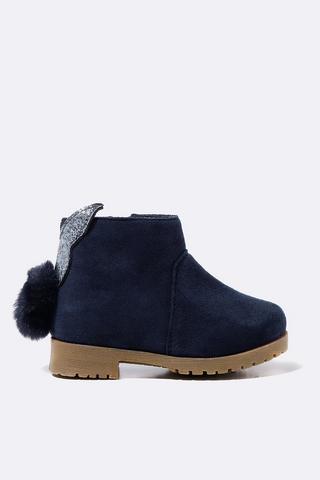 Novelty Boot